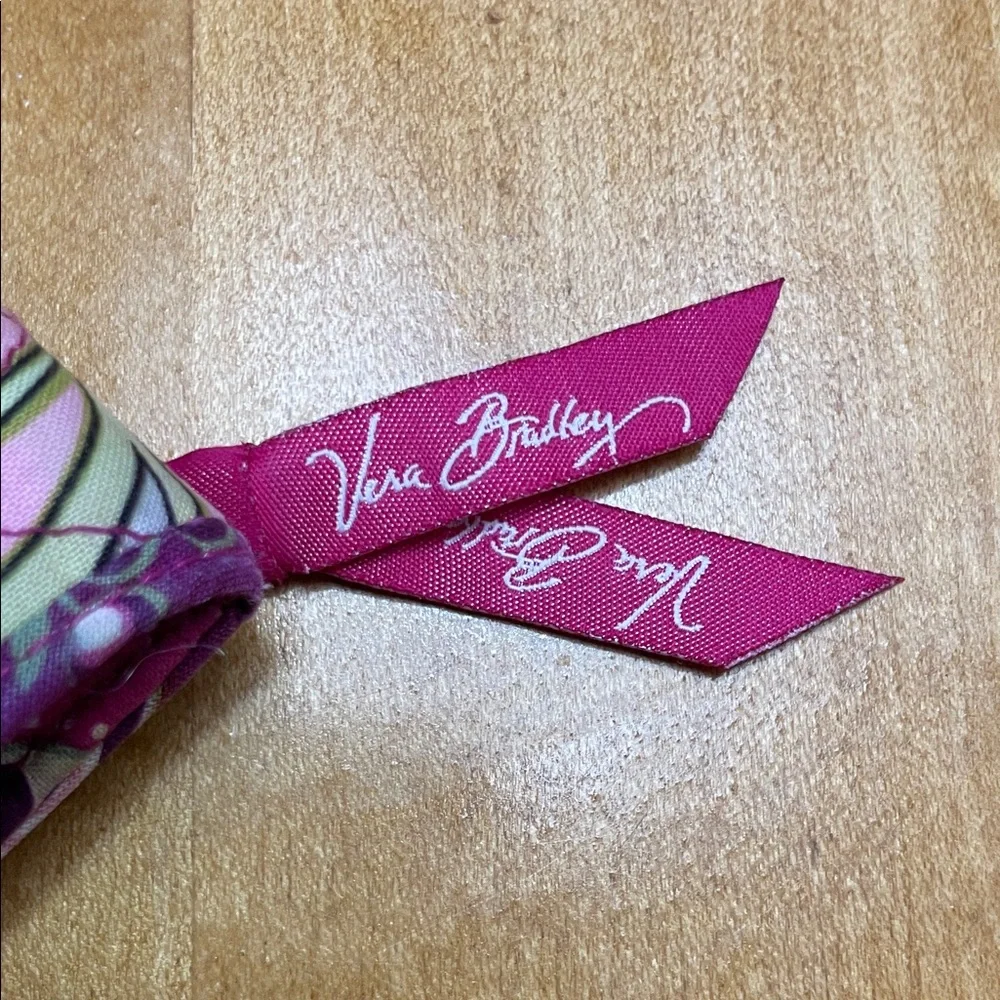 Vera Bradley Pink Paisley Pattern Quilted Wallet - Picture 2 of 8